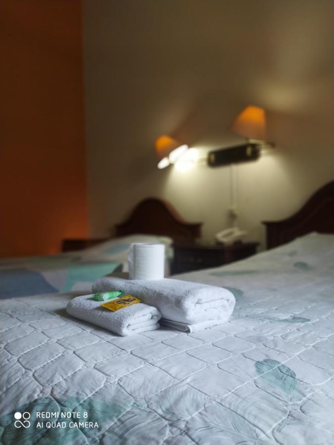 Hotel Viru Viru 1 Санта-Крус-де-ла-Сьерра Экстерьер фото